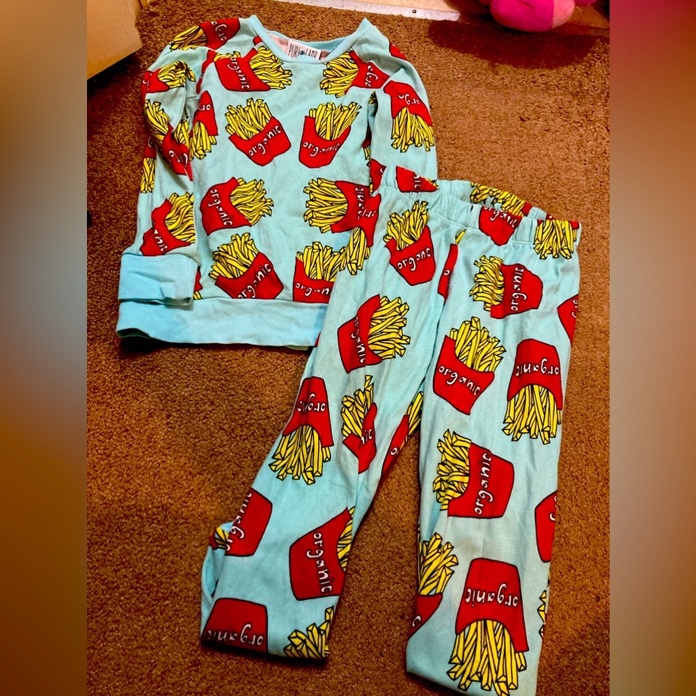 Purl lamb Outfit with the frenchy fries